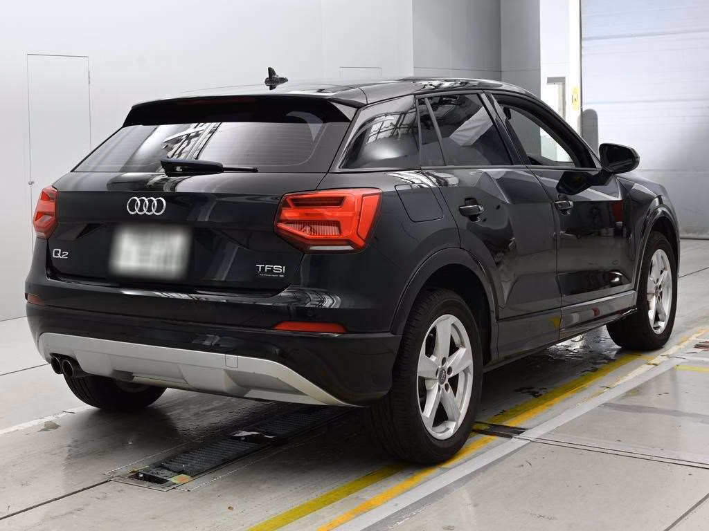 AUDI Q2