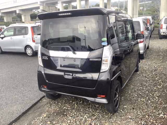 MITSUBISHI EK SPACE