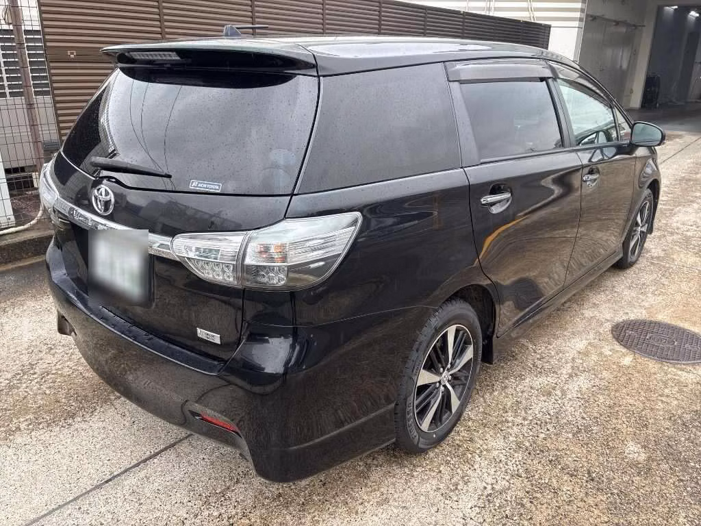 TOYOTA WISH