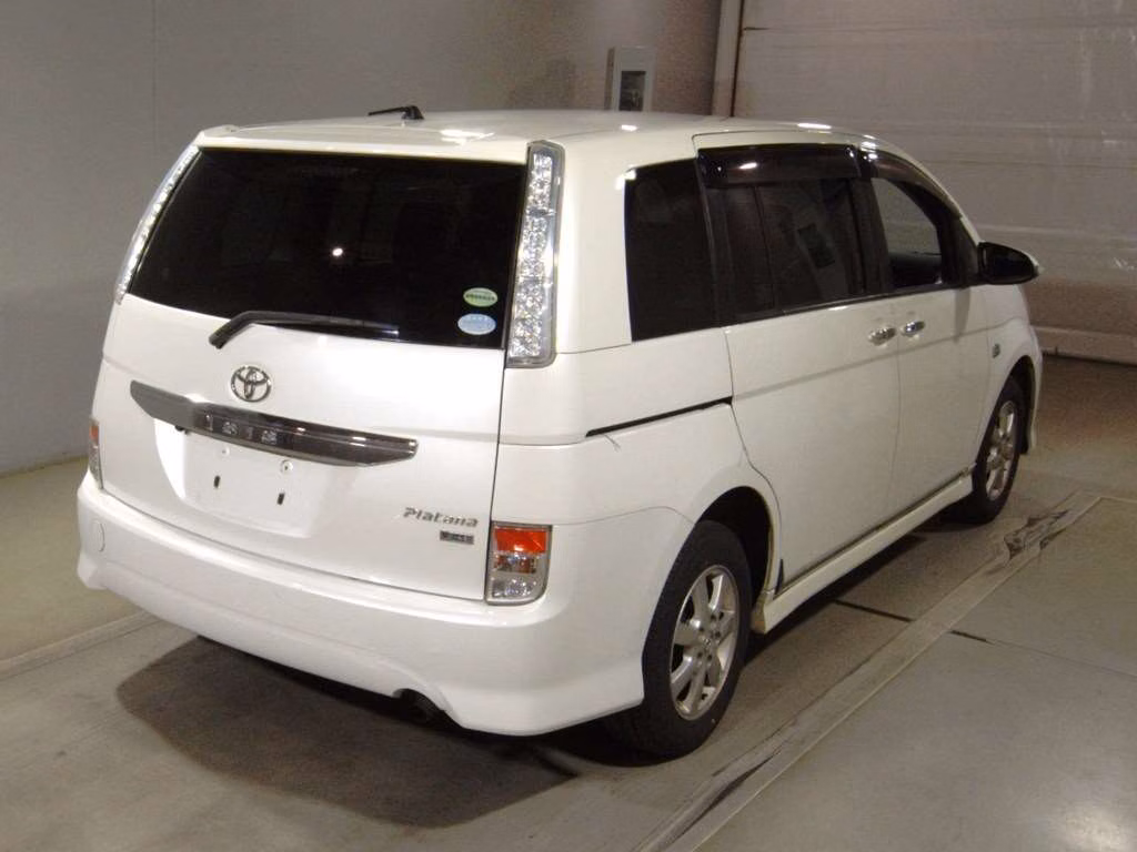 TOYOTA ISIS