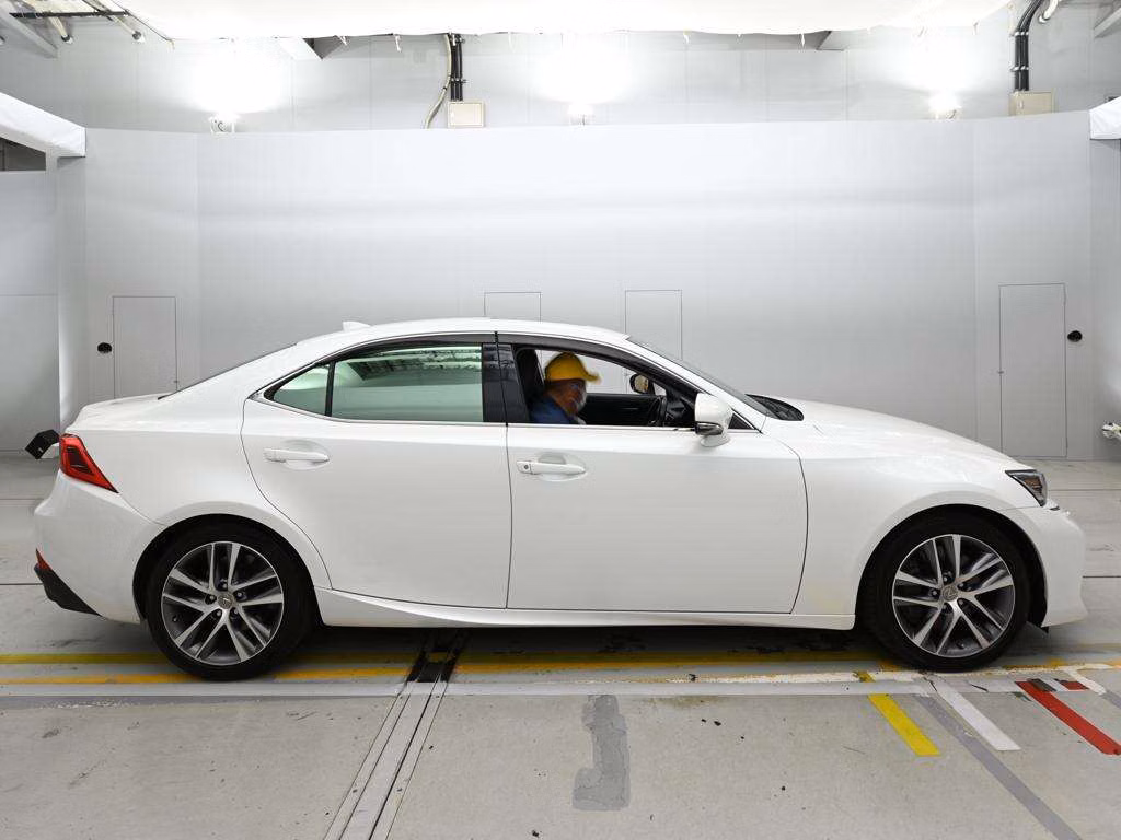 LEXUS IS300