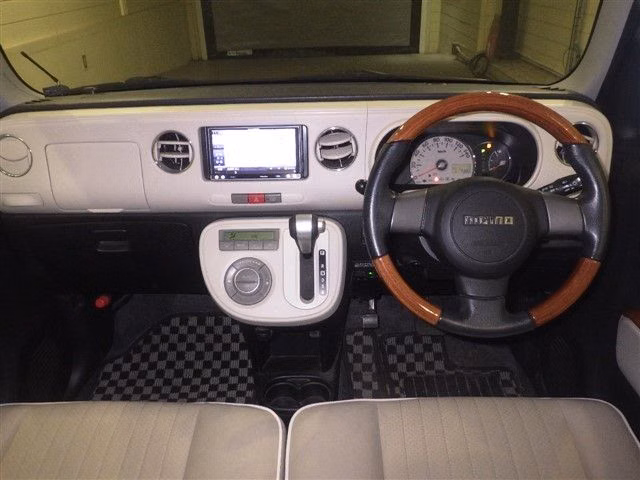DAIHATSU MIRA COCOA