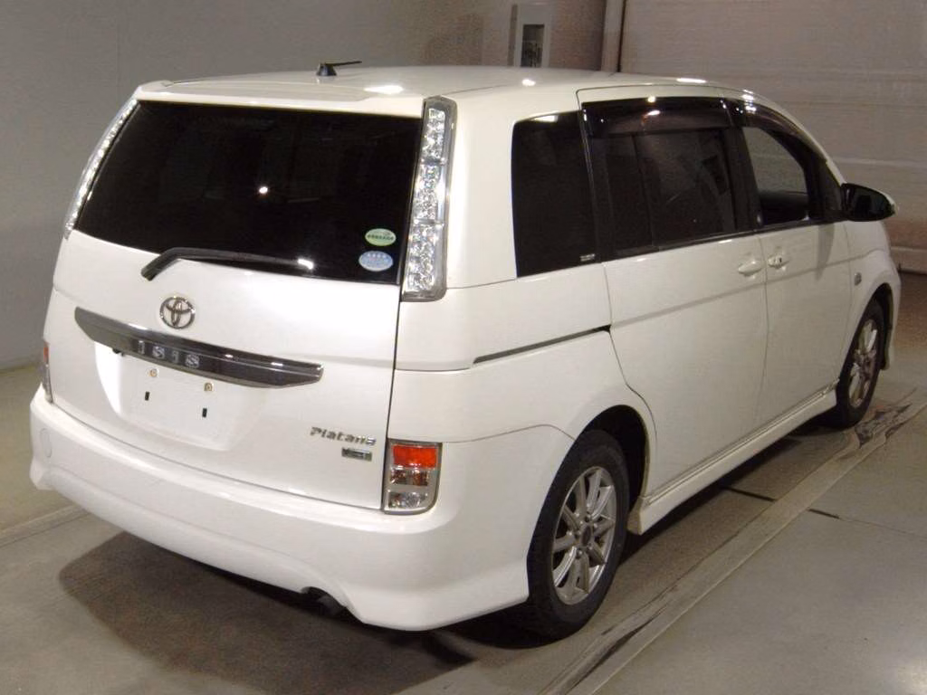 TOYOTA ISIS