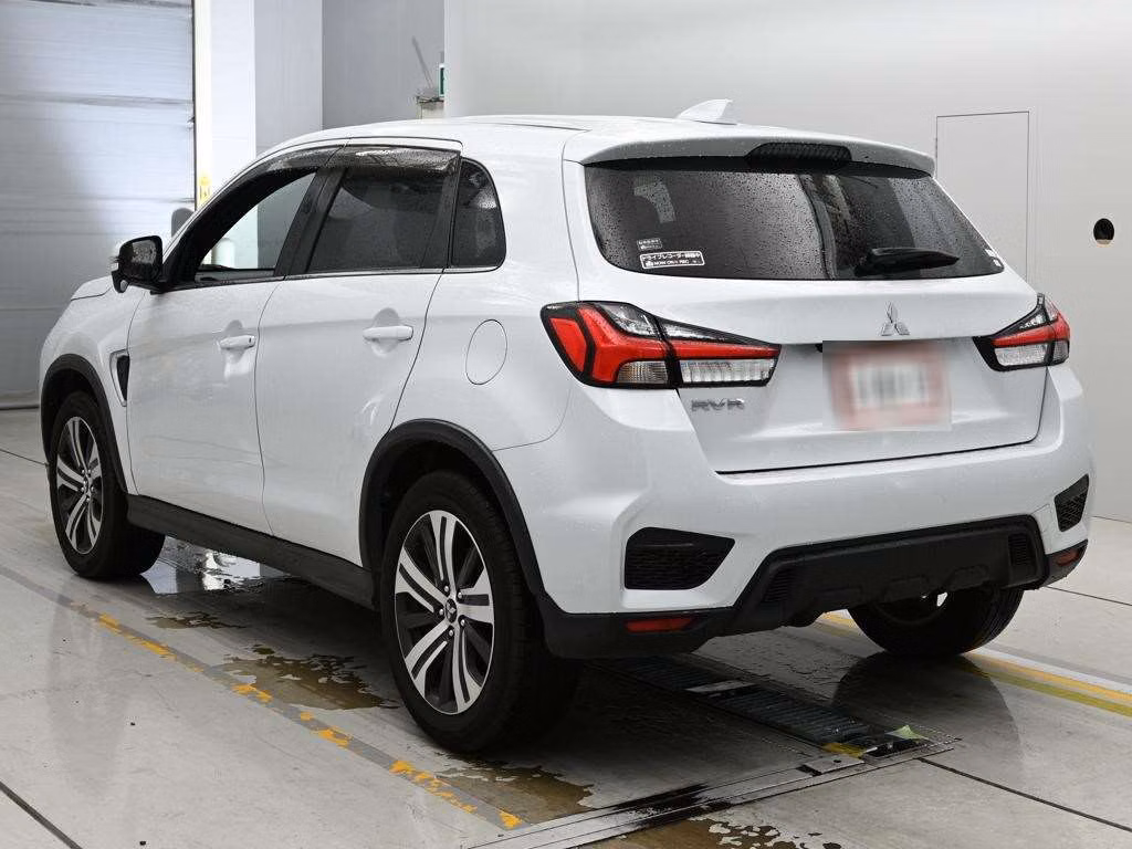 MITSUBISHI RVR