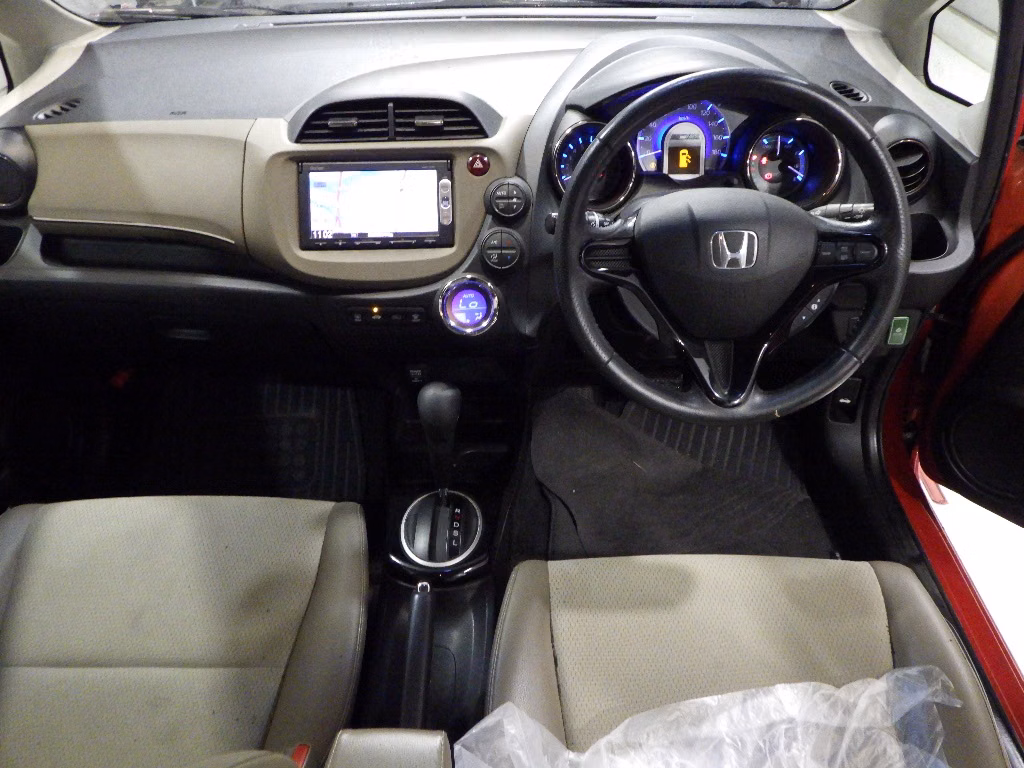 HONDA FIT SHUTTLE