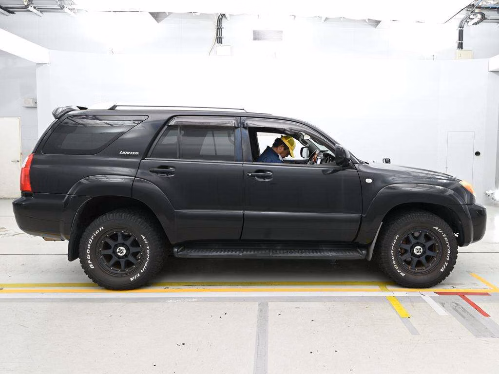 TOYOTA HILUX SURF