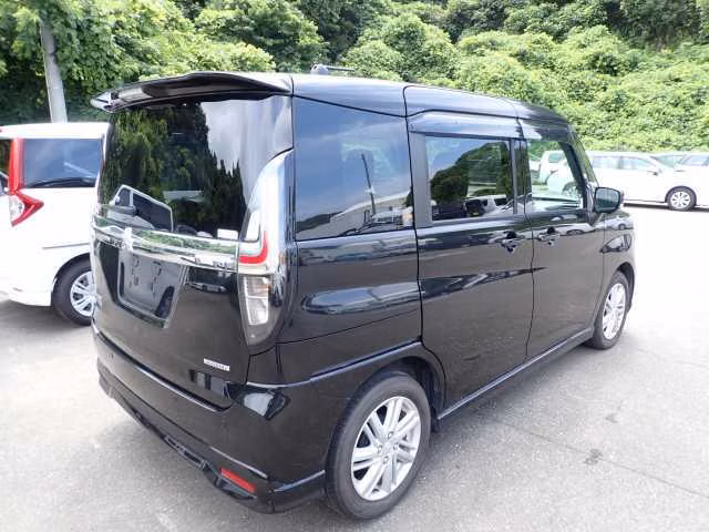 MITSUBISHI DELICA D:2