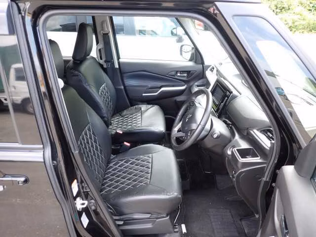 MITSUBISHI DELICA D:2