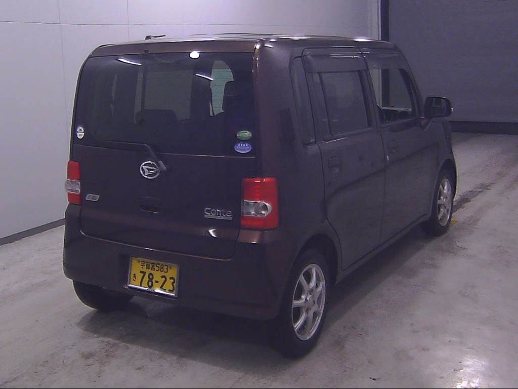 DAIHATSU MOVE CONTE