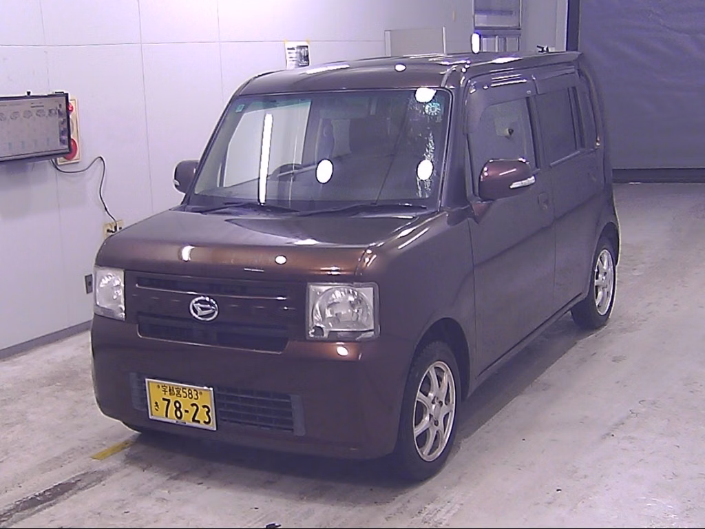 DAIHATSU MOVE CONTE