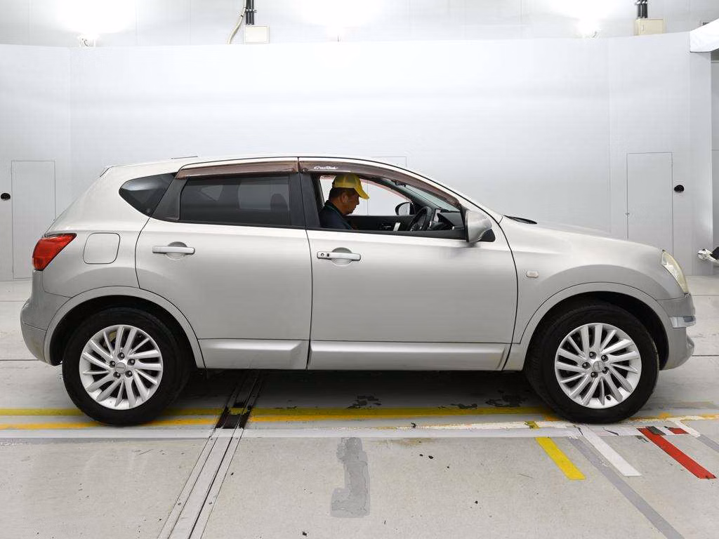 NISSAN DUALIS