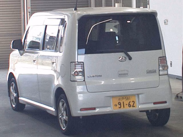 DAIHATSU MOVE CONTE