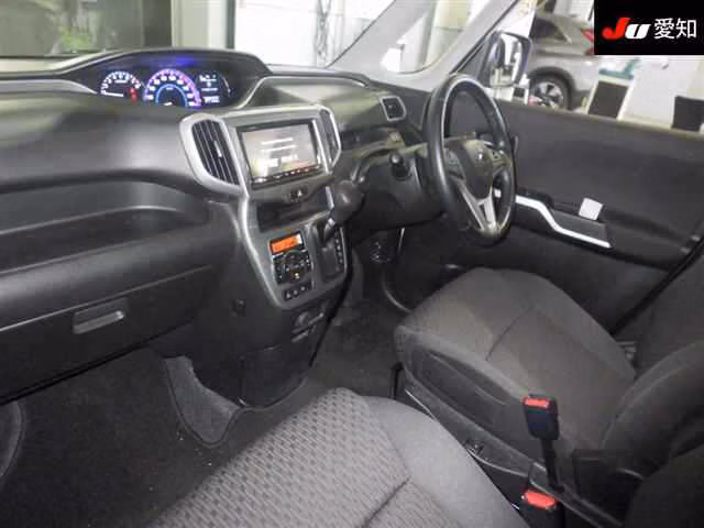 MITSUBISHI DELICA D:2
