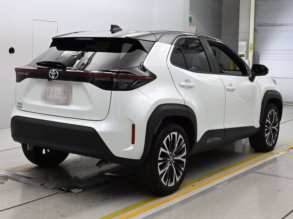 TOYOTA YARIS CROSS