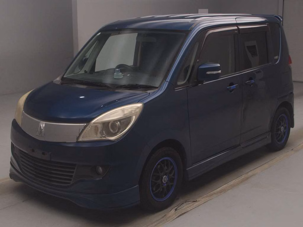 MITSUBISHI DELICA D:2