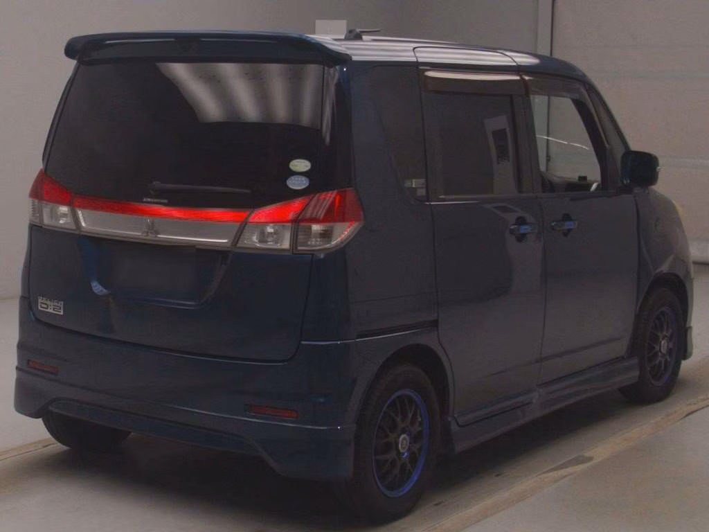 MITSUBISHI DELICA D:2