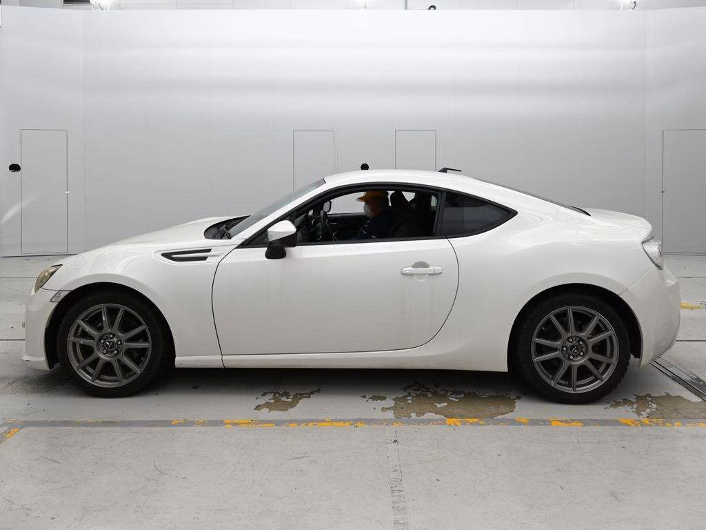 SUBARU BRZ