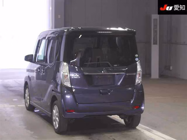 MITSUBISHI EK SPACE