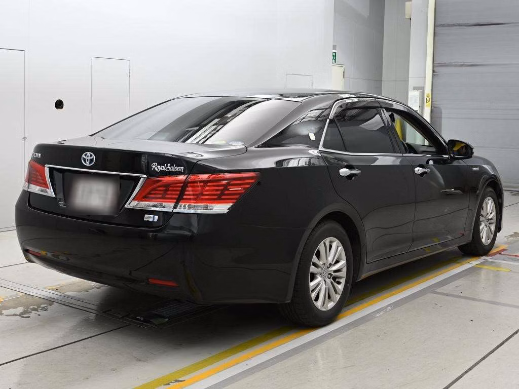 TOYOTA CROWN