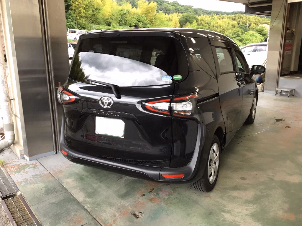 TOYOTA SIENTA