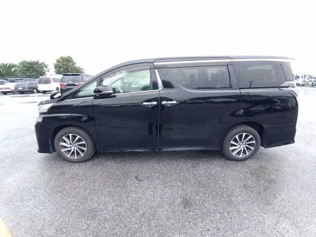 TOYOTA VELLFIRE