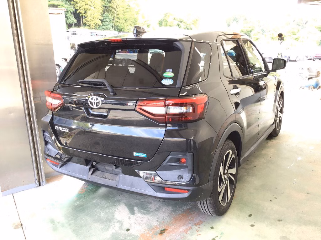 TOYOTA RAIZE