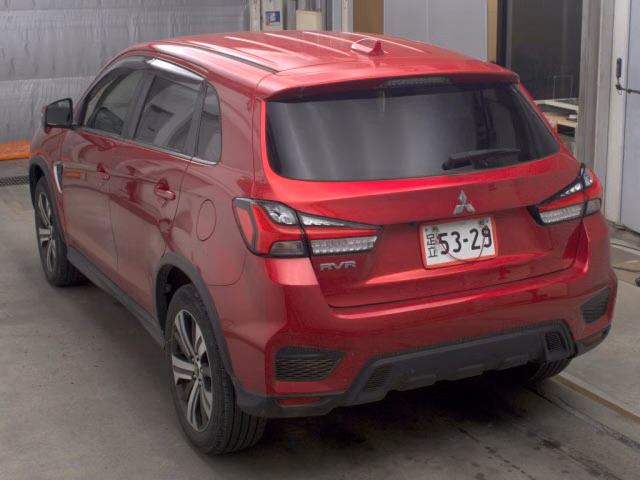 MITSUBISHI RVR