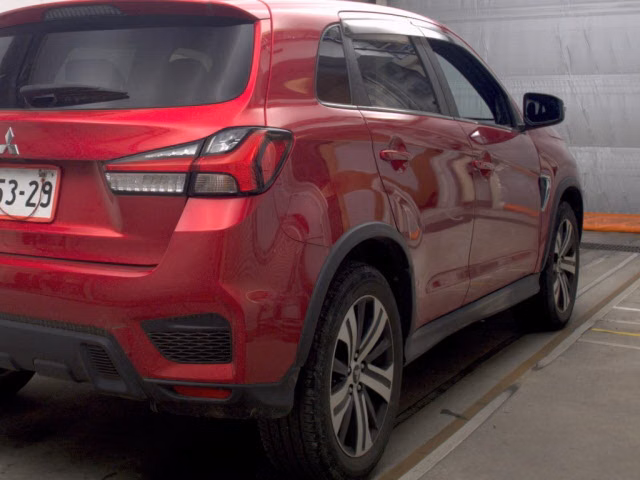 MITSUBISHI RVR