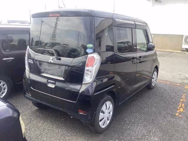 MITSUBISHI EK SPACE