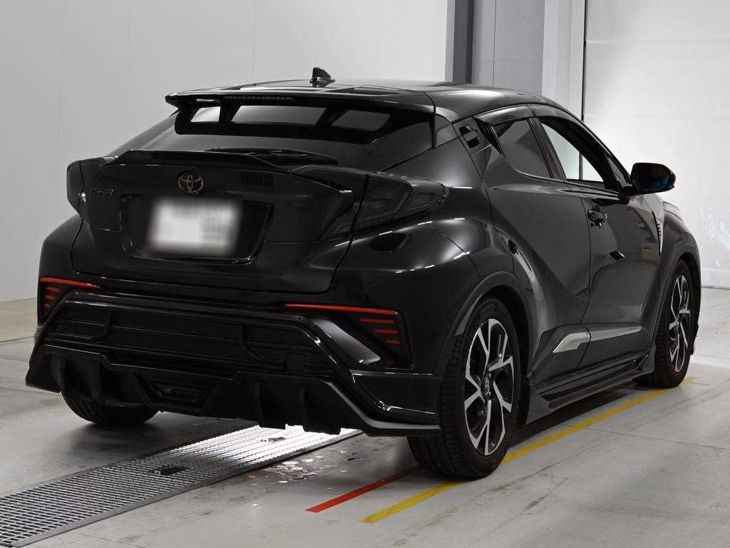 TOYOTA C-HR