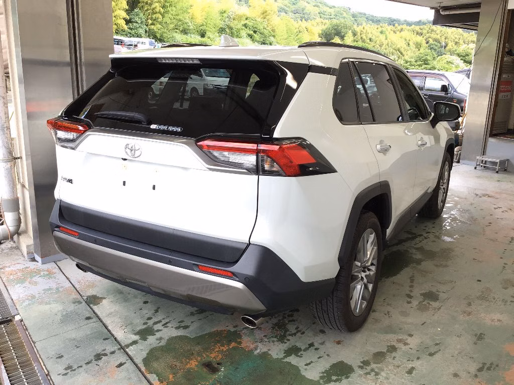 TOYOTA RAV4