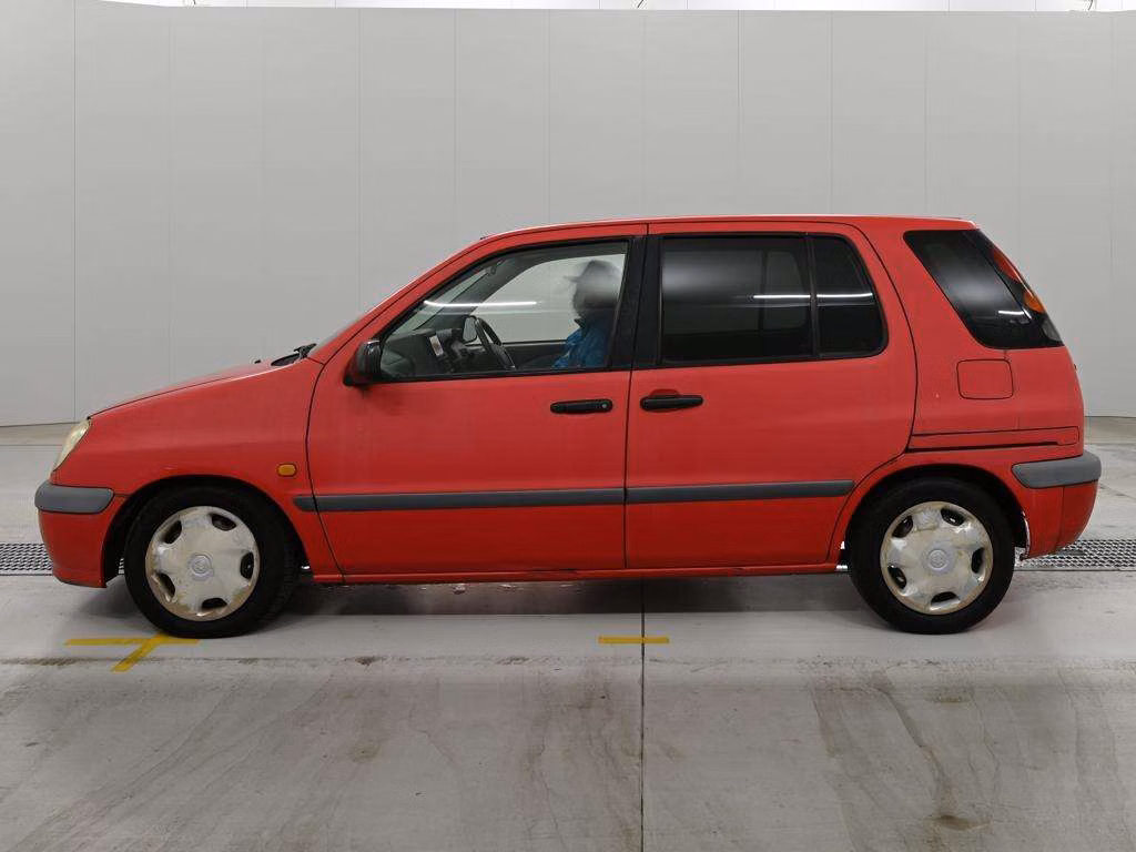 TOYOTA RAUM