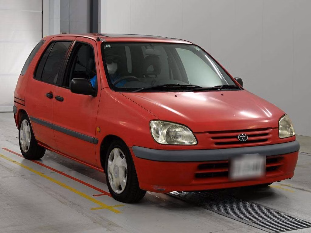 TOYOTA RAUM