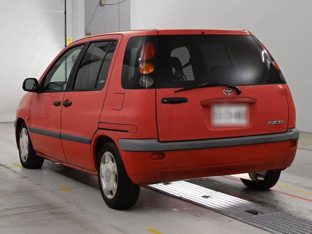 TOYOTA RAUM