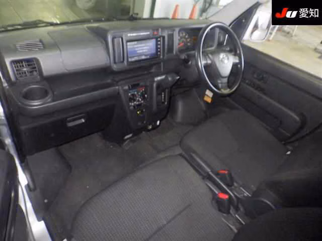 TOYOTA PIXIS VAN