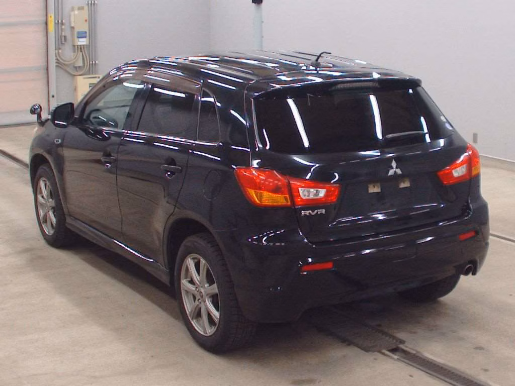 MITSUBISHI RVR