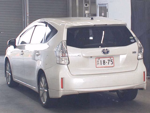 TOYOTA PRIUS ALPHA