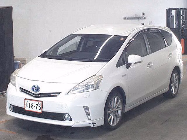 TOYOTA PRIUS ALPHA