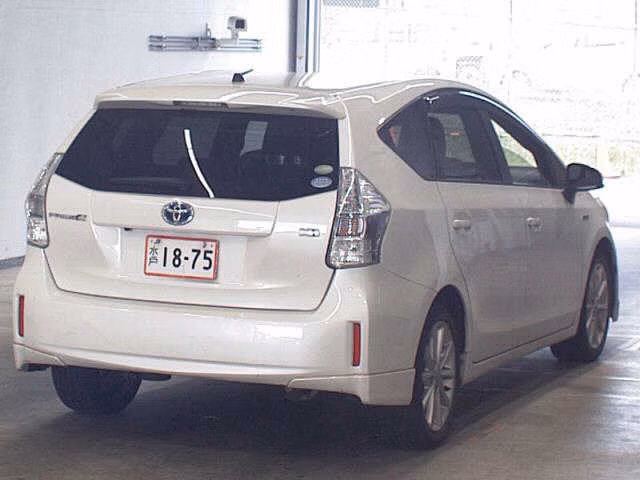TOYOTA PRIUS ALPHA
