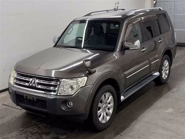 MITSUBISHI PAJERO