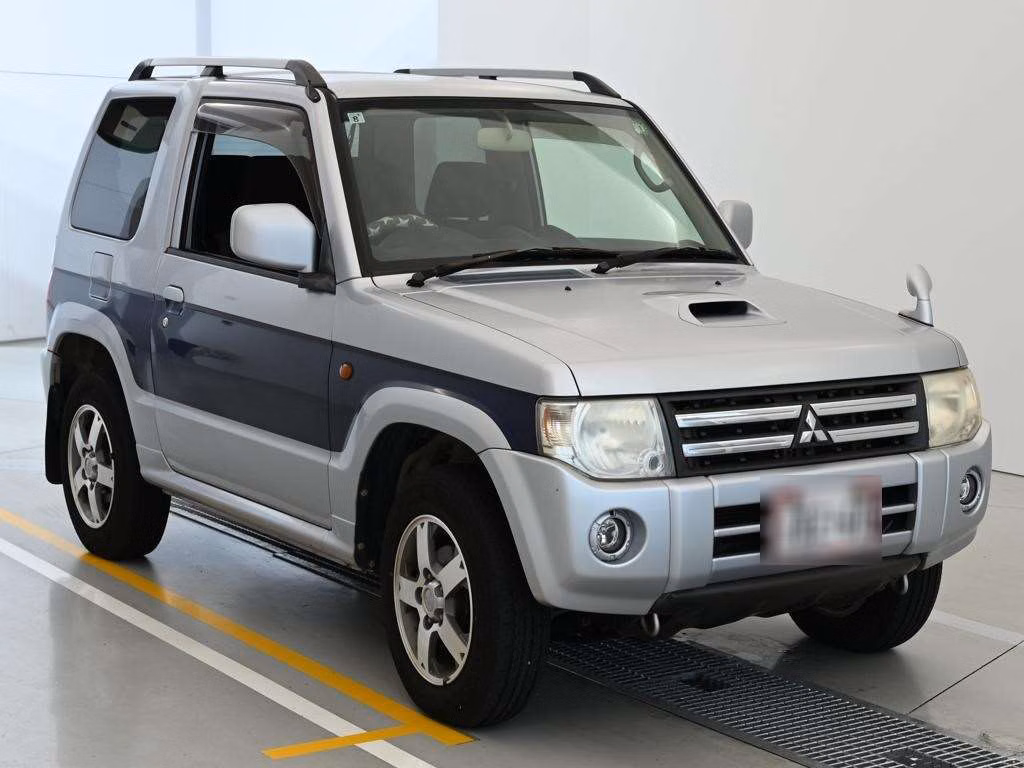 MITSUBISHI PAJERO MINI