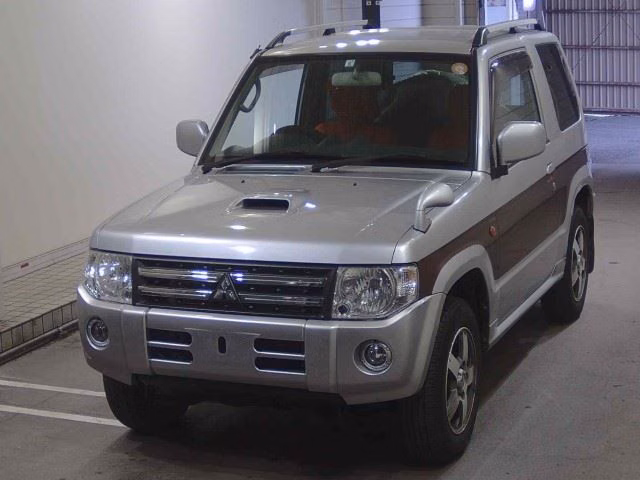 MITSUBISHI PAJERO MINI