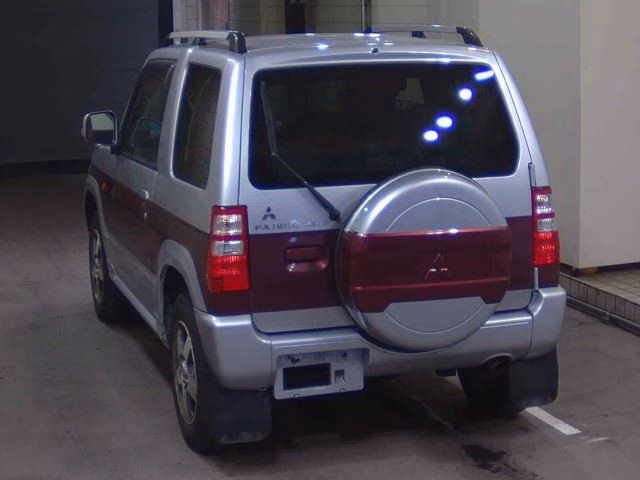MITSUBISHI PAJERO MINI