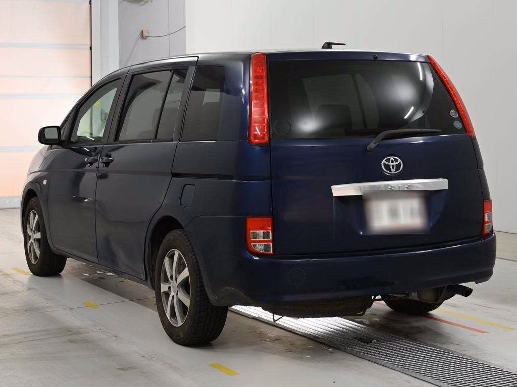 TOYOTA ISIS