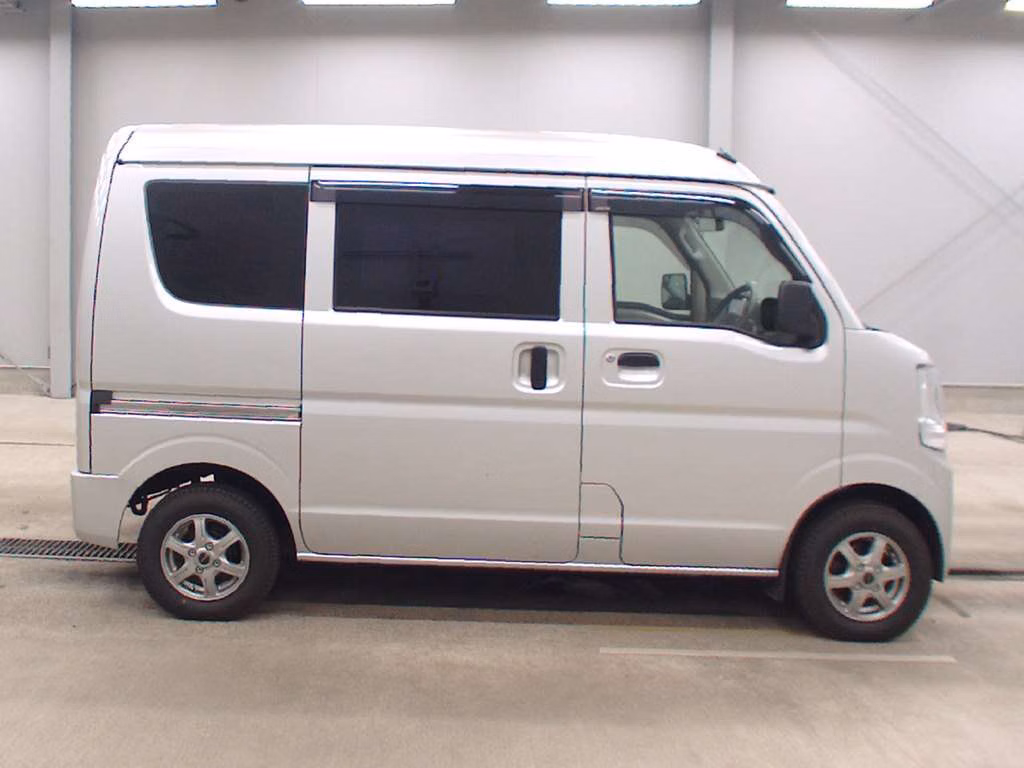 MITSUBISHI MINICAB