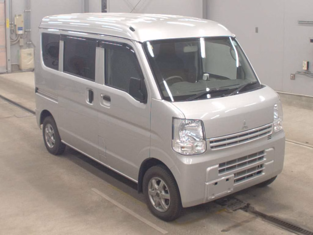 MITSUBISHI MINICAB