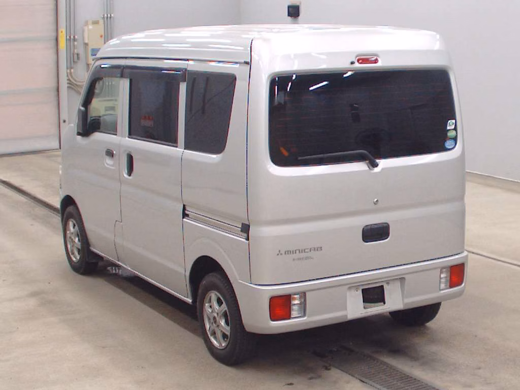 MITSUBISHI MINICAB