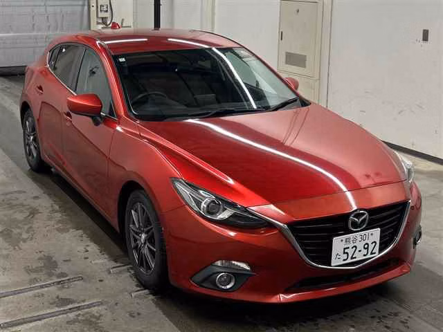 MAZDA AXELA