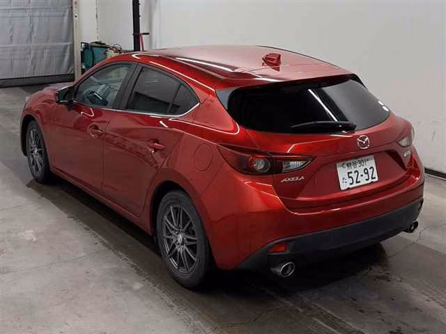 MAZDA AXELA