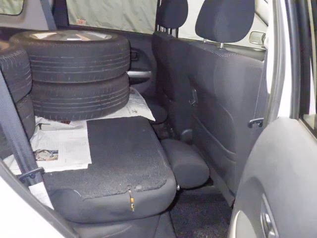 TOYOTA IST